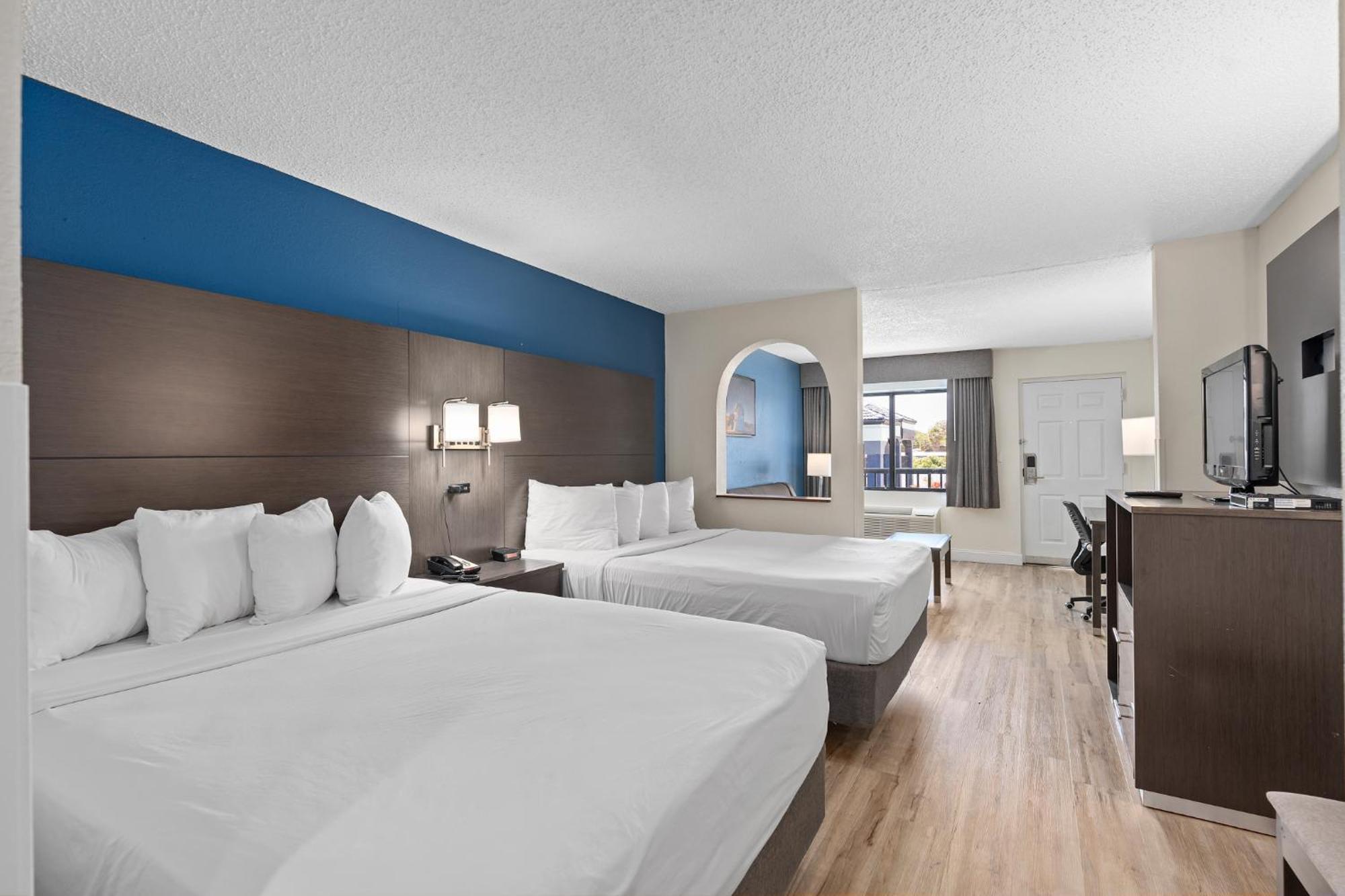 Baymont By Wyndham Orlando East Hotel Alafaya Ngoại thất bức ảnh