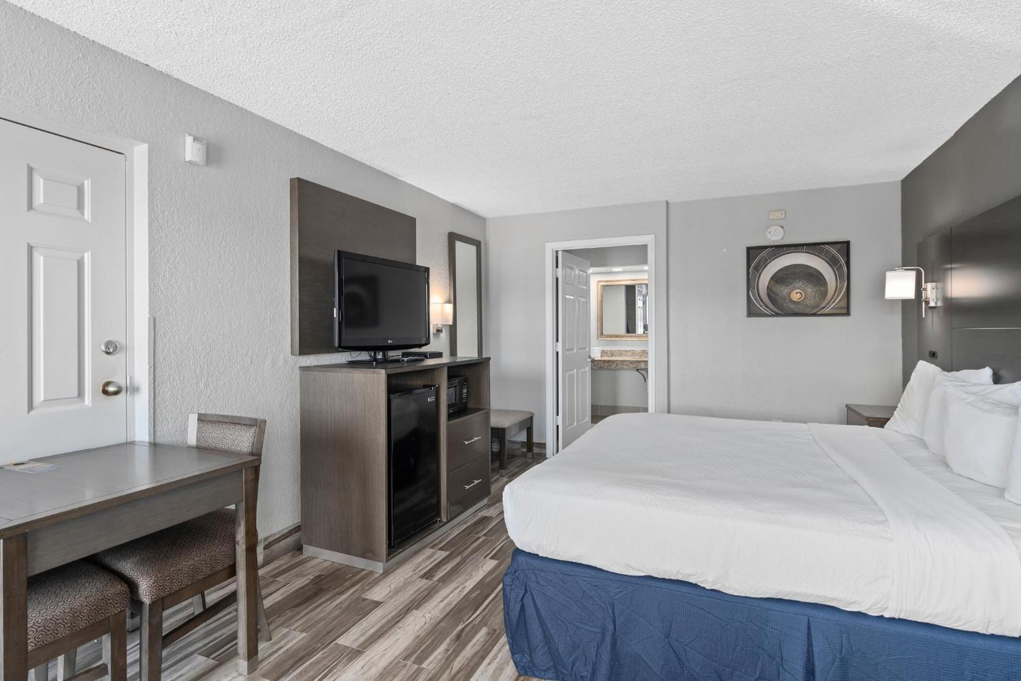 Baymont By Wyndham Orlando East Hotel Alafaya Ngoại thất bức ảnh